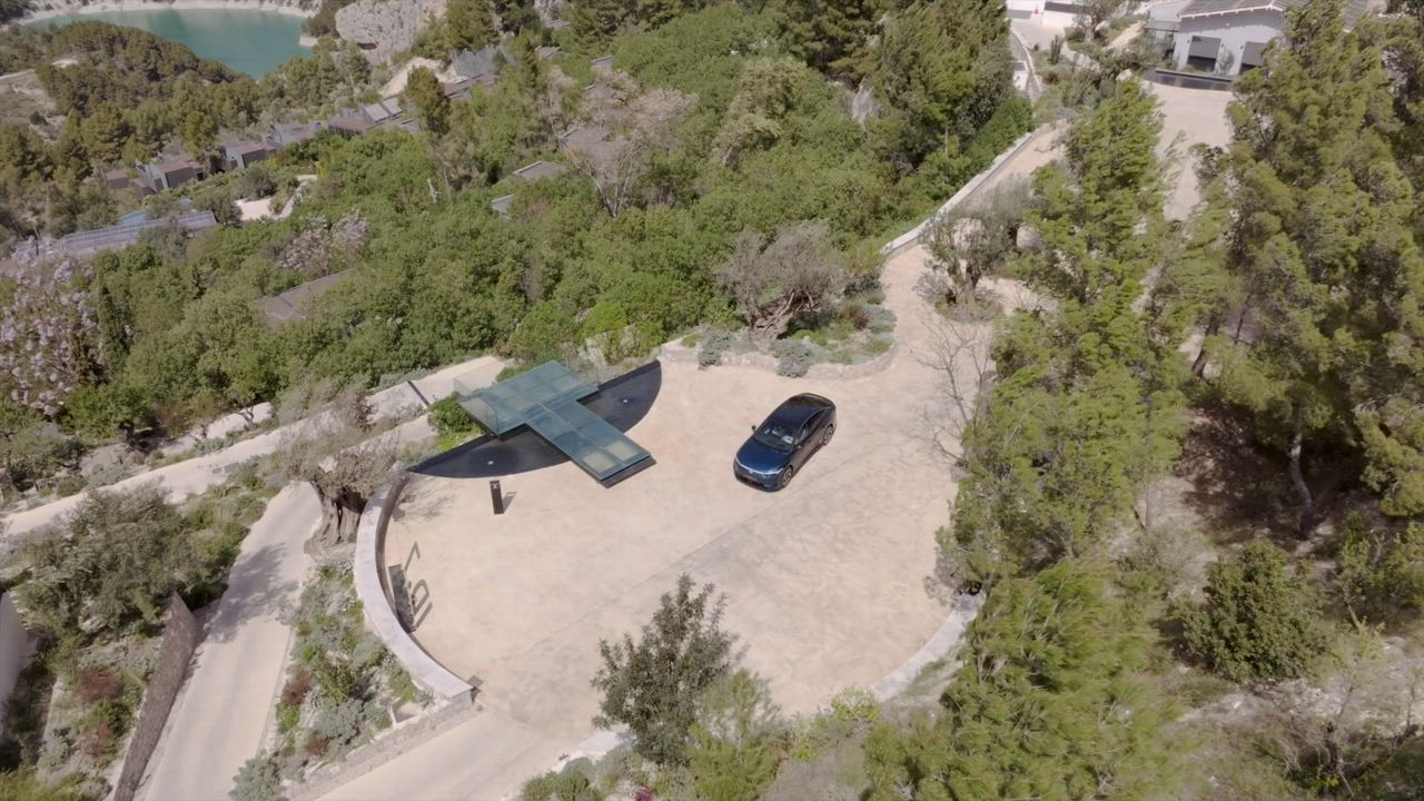 Footage of the 2025 Volkswagen ID7E EV. Video courtesy Volkswagen.